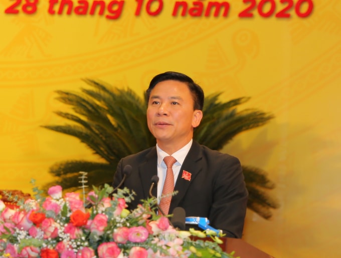 Ông Đỗ Trọng Hưng, Phó Bí thư Thường trực Tỉnh ủy Thanh Hóa trình bày báo cáo chính trị tại Đại hội. Ảnh: MH