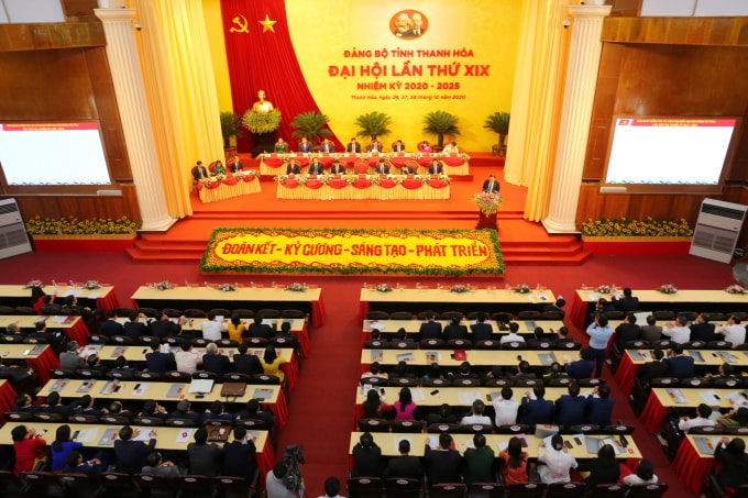 Tham dự đại hội Đảng bộ tỉnh Thanh Hóa lần thứ XIX có 448 đại biểu chính thức đại diện cho hơn 229.000 đảng viên trong toàn đảng bộ. Ảnh: Trần Đại