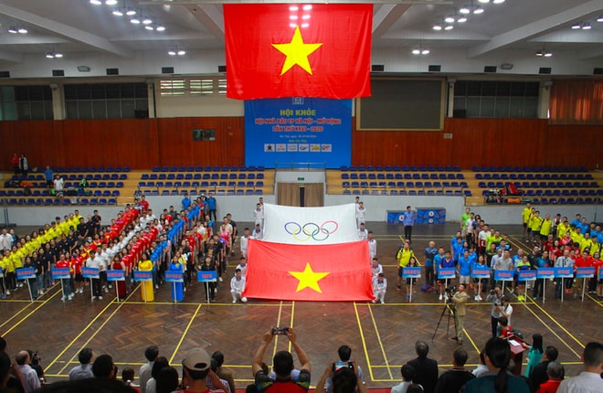 Lễ khai mạc Hội khỏe Hội Nhà báo thành phố Hà Nội mở rộng năm 2020.