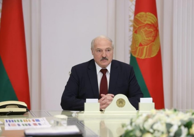 Tổng thống Lukashenko đã điều động một số quan chức an ninh nhằm dập tắt biểu tình tại Belarus - Ảnh: Reuters
