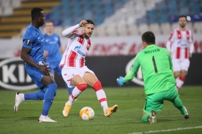 Thủ môn Filip Nguyễn và Slovan Liberec phải nhận trận thua đậm 1-5 trước FK Crvena Zvezda. Ảnh: TL