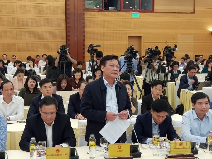 Thứ trưởng Bộ Nội vụ Nguyễn Duy Thăng trả lời liên quan đến mức lương của ông Lê Vinh Danh.