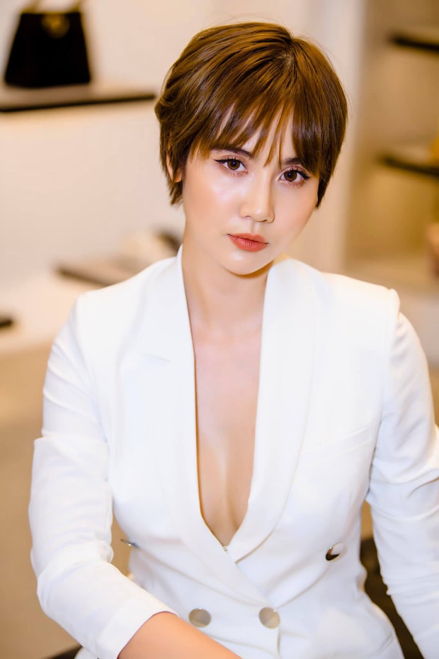 ly hon - huyen