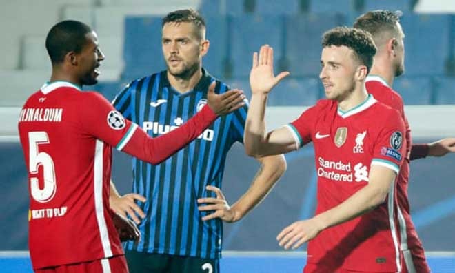 Cầu thủ Jota (phải) với cú hat-trick để Liverpool toàn thắng. Ảnh: 24h.com.vn