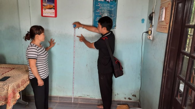 Nhiều người xác nhận nhà của trưởng xóm ở Hải Lăng ngập trên 1m.