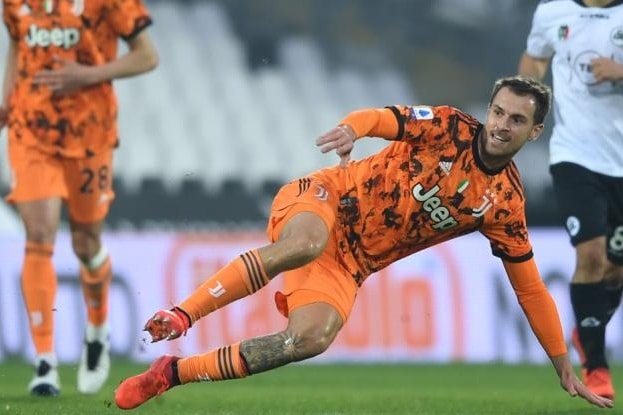Tiền vệ trụ cột Aaron Ramsey dính chấn thương cơ và phải ngồi ngoài ít nhất là 10 ngày. Ảnh: TL