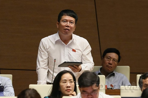 Đại biểu Nguyễn Văn Hiển (đoàn Lâm Đồng).