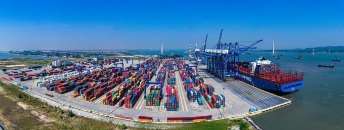 Cảng container quốc tế Hải Phòng. Ảnh: Nguyễn Đức Nghĩa.