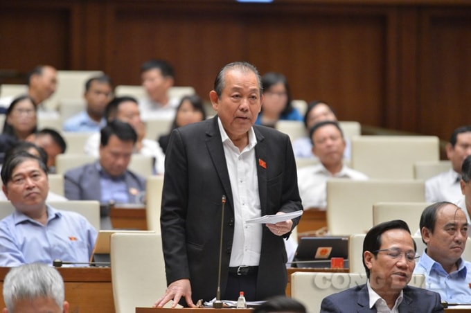 Phó Thủ tướng Thường trực Chính phủ Trương Hòa Bình đã trả lời chất vấn.