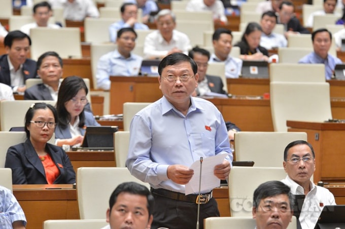 Đại biểu Trần Văn Cường (đoàn Đồng Tháp).