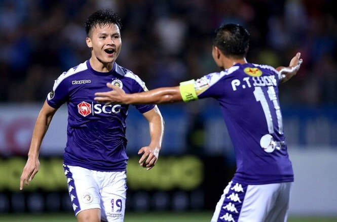 Tiền vệ Quang Hải ở mùa V.League 2020 chỉ ghi được vỏn vẹn 4 bàn thắng. Ảnh: tienphong.vn