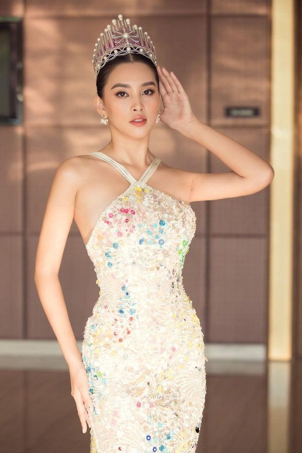 Ảnh BTC chụp Tiểu Vy đã được lựa chọn và chỉnh sửa chỉn chu.