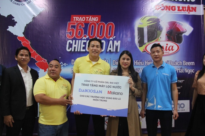 Trao tặng máy lọc nước cho trường THCS Đại Nài (TP Hà Tĩnh)
