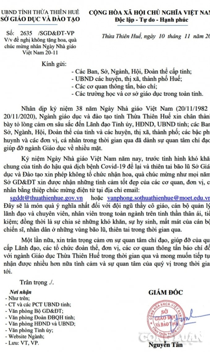 Văn bản đề nghị không nhận hoa, quà của ông Nguyễn Tân, Giám đốc Sở GD&ĐT tỉnh Thừa Thiên Huế.