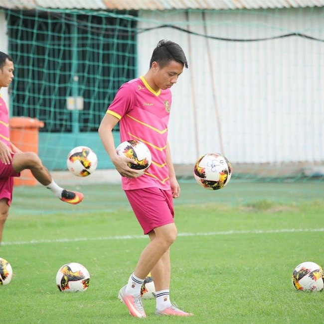 Tiền vệ Ngọc Duy chia tay Sài Gòn FC, đồng thời tuyên bố giải nghệ. Ảnh: bongda24h.vn