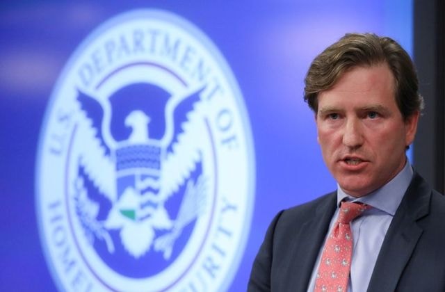 Giám đốc Cơ quan an ninh mạng Chris Krebs. Ảnh: Reuters