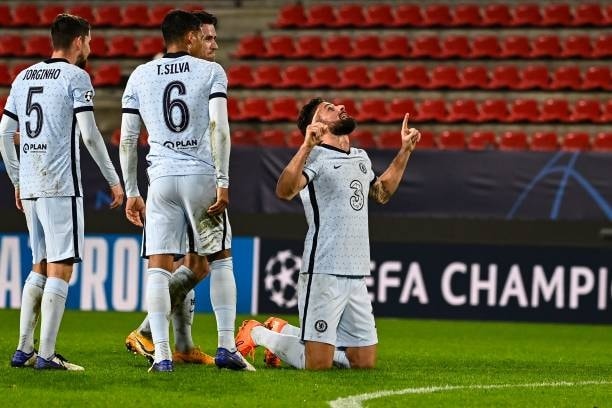 CLB Chelsea giành chiến thắng nghẹt thở nhờ pha lập công của Giroud. Ảnh: TL