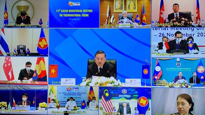 Bộ trưởng Bộ Công an Tô Lâm chủ trì phiên thảo luận của các Bộ trưởng ASEAN phụ trách phòng, chống tội phạm xuyên quốc gia tại phiên họp toàn thể hội nghị AMMTC 14.