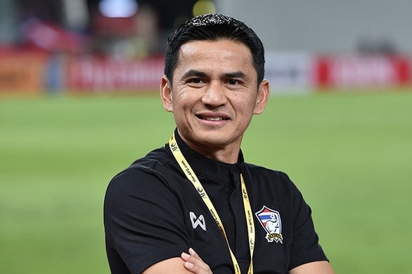 HLV Kiatisak muốn HAGL giành ngôi vương V.League 2021 ngay trong năm đầu dẫn dắt. Ảnh: TL