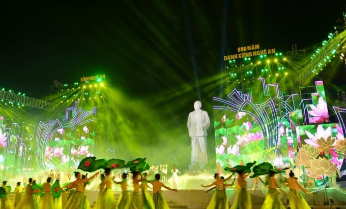 Chương trình nghệ thuật tại Lễ kỷ niệm. Ảnh: Thành Cường