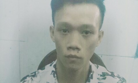 Đối tượng Nguyễn Công Quý tại cơ quan công an. Ảnh: cand.vn