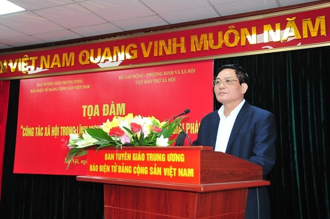 TS Trần Doãn Tiến, Tổng Biên tập Báo điện tử Đảng Cộng sản Việt Nam phát biểu tại tọa đàm (Ảnh: Thế Dương)
