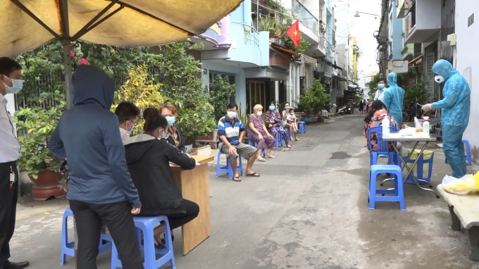 Hiện nay việc truy vết F1, F2 của các bệnh nhân 1342, 137, 1348 đang được thực hiện quyết liệt (ảnh TL).
