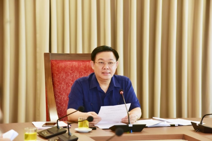 Bí thư Thành ủy Hà Nội Vương Đình Huệ chỉ đạo tại cuộc họp về công tác phòng, chống tham nhũng.