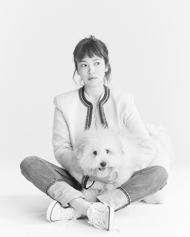 Song Hye Kyo phá cách với mái bằng trên lông mày
