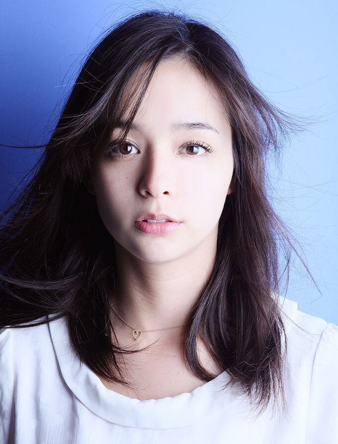 Nhan sắc vô cùng xinh đẹp.