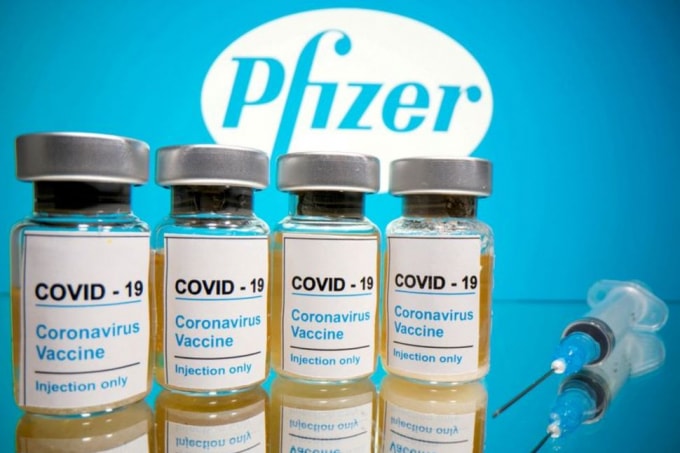 Vắc-xin chống Covid-19 của Pfizer. Ảnh: Reuters