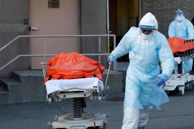 Mỹ đang trải qua những ngày tồi tệ vì Covid-19. Ảnh: Reuters
