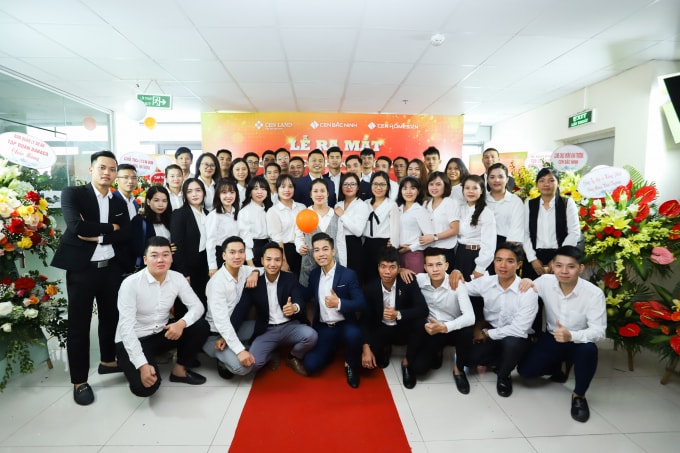 Công ty cổ phần Cen Bắc Ninh tại thành phố Bắc Ninh được thành lập với mục tiêu chiếm lĩnh thị trường BĐS gần Hà Nội và đầy tiềm năng này.