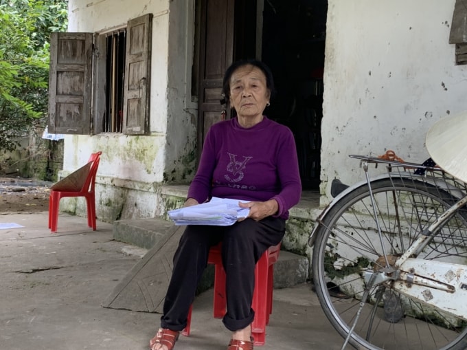 Bà Đặng Thị Tích đã gửi hàng chục lá đơn cầu cứu khắp nơi