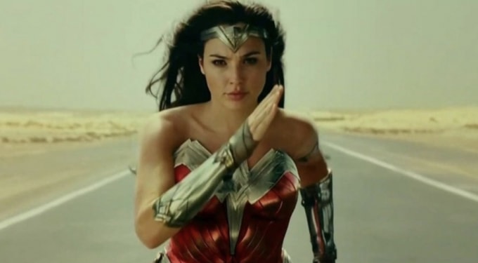 Nữ chính Gal Gadot của Wonder Woman 1984 sẽ nhận số tiền đền bù tượng trưng 10 triệu USD khi kế hoạch của Warner Bros. được thực hiện