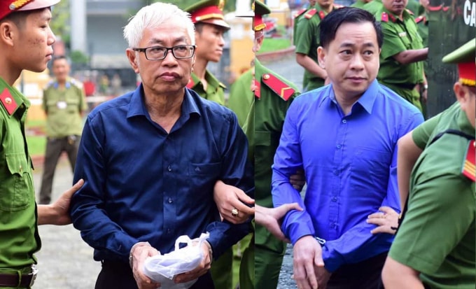 Hai bị cáo Trần Phương Bình và Phan Văn Anh Vũ (ảnh st)