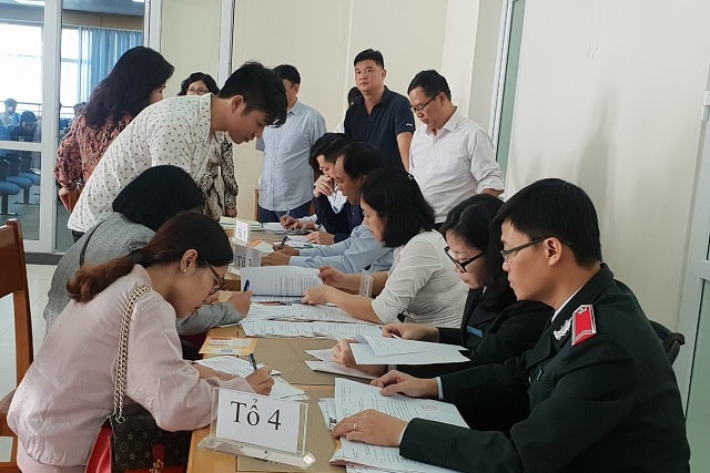 Kiên quyết xử lý hành vi trốn đóng, gian lận bảo hiểm xã hội, bảo hiểm y tế. Ảnh: KTĐT
