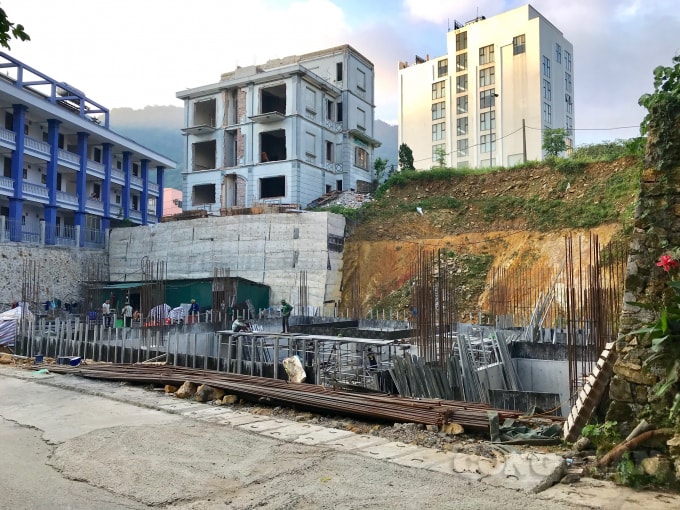 Hàng loạt công trình xây dựng với