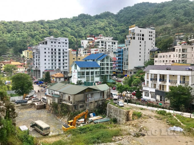Việc buông lỏng quản lý trong lĩnh vực xây dựng của chính quyền sở tại đã và đang khiến quy hoạch xây dựng thị trấn Tam Đảo bị