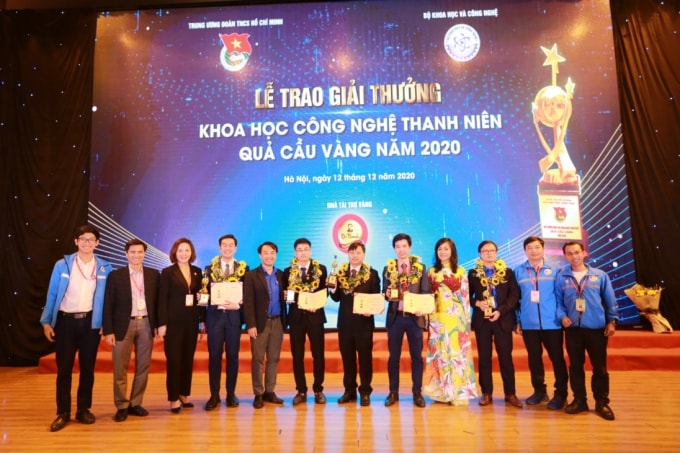 Giải thưởng KHCN Thanh niên “Quả Cầu Vàng” dành cho 10 tài năng trẻ xuất sắc nhất.