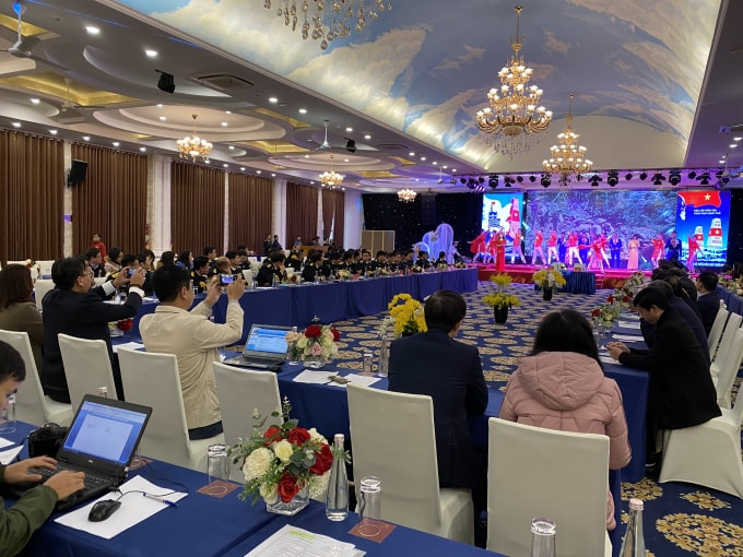 Đông đảo Đại biểu tham dự Hội nghị.
