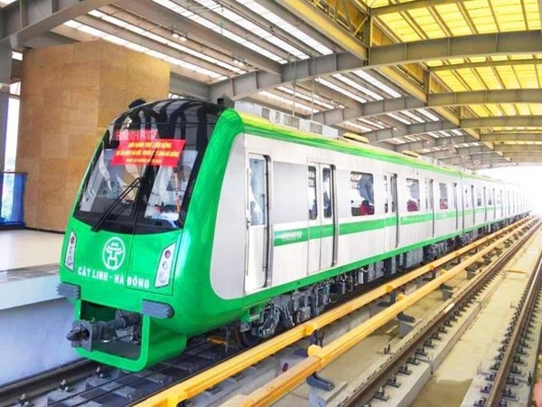 Đoàn tàu đường sắt đô thị Hà Nội tuyến Cát Linh - Hà Đông