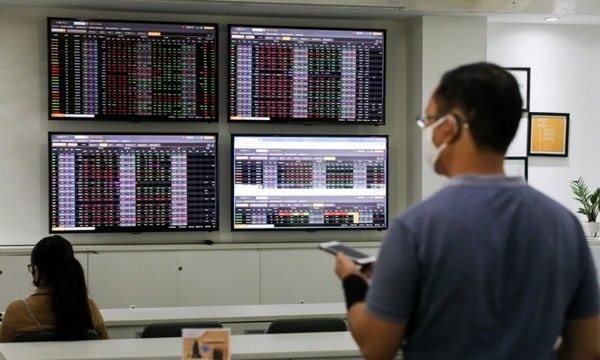 Thị trường đã có 20 phiên liên tiếp mà chỉ số VN-Index giao dịch trong vùng quá bán