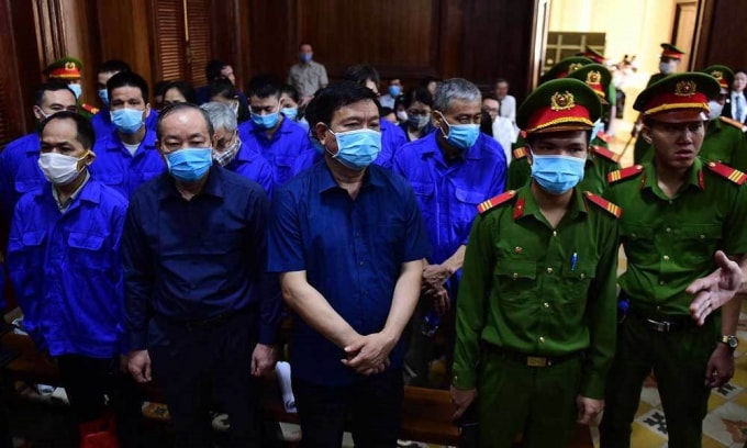 Các bị cáo tại phiên tòa.