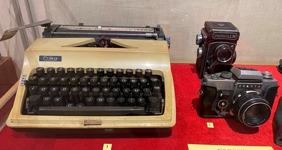 Một số hiện vật của phóng viên Báo Giải phóng giai đoạn 1964-1975.