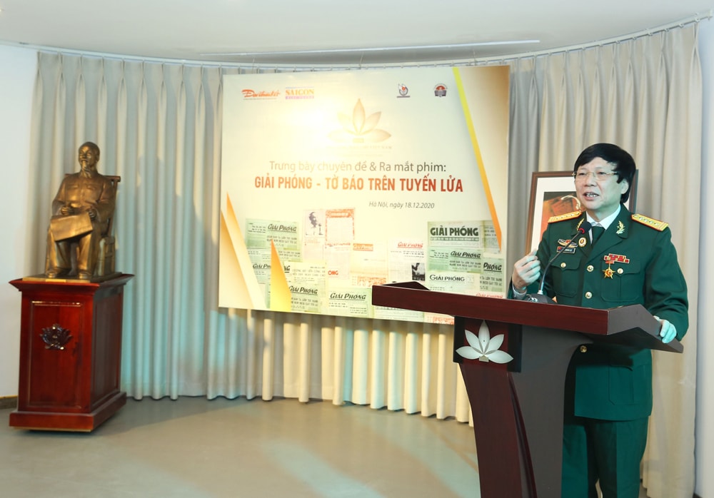 Phó Chủ tịch Thường trực HNBVN Hồ Quang Lợi phát biểu tại buổi lễ. Ảnh: Sơn Hải