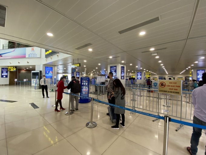 Ngày 18/12, Cục Hàng không Việt Nam công bố hình phạt cấm bay từ 9 tháng đến 1 năm đối với 3 hành khách vi phạm quy định về an ninh hàng không.