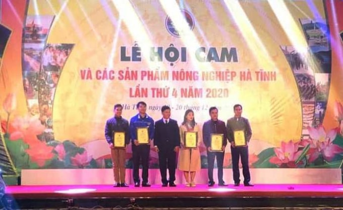 Ban Tổ chức cũng đã bình chọn những gian hàng trưng bày đẹp nhất của đơn vị, cá nhân tham gia lễ hội
