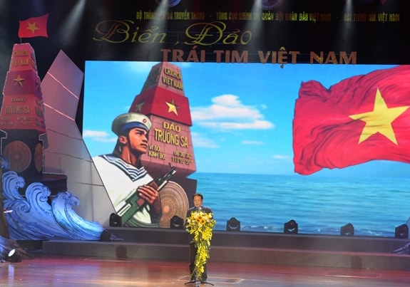 Thứ trưởng Bộ Thông tin và Truyền thông Hoàng Vĩnh Bảo phát biểu khai mạc chương trình.
