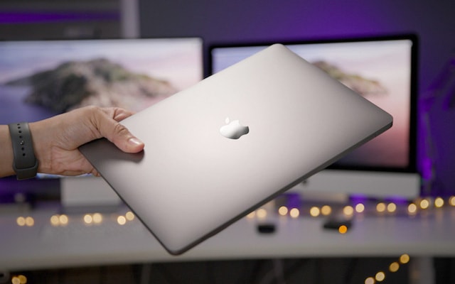 Reuters thông tin Apple đã yêu cầu Foxconn di dời hoạt động sản xuất một phần iPad và Macbook từ Trung Quốc sang Việt Nam. Ảnh minh họa